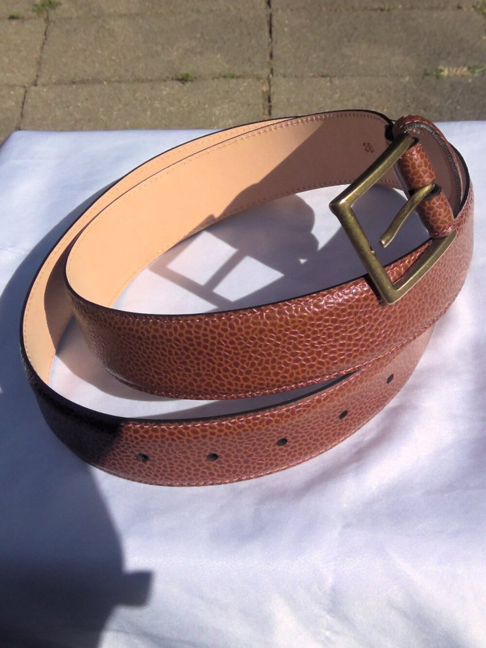 Crockett & Jones Men belt NWOT sz 38